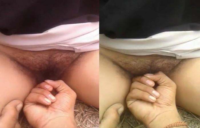 Cute clg girl after bunking class enjoying fingering by lover in park